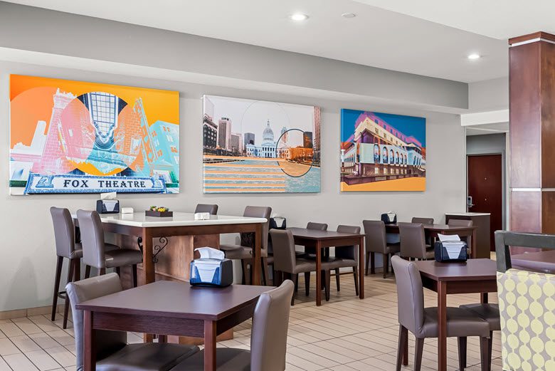 The dining area at the Best Western St. Louis Airport North Hotel & Suites.
